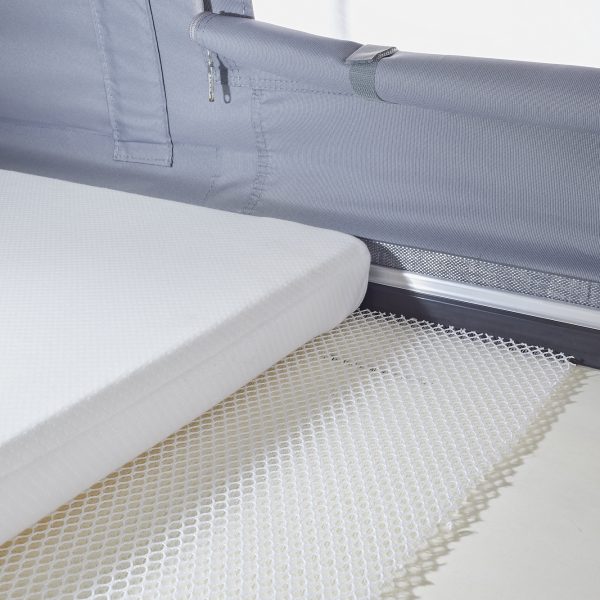 Malibu Van Comfort Schlafbereich mit Matratzenunterlage und Aufstelldach