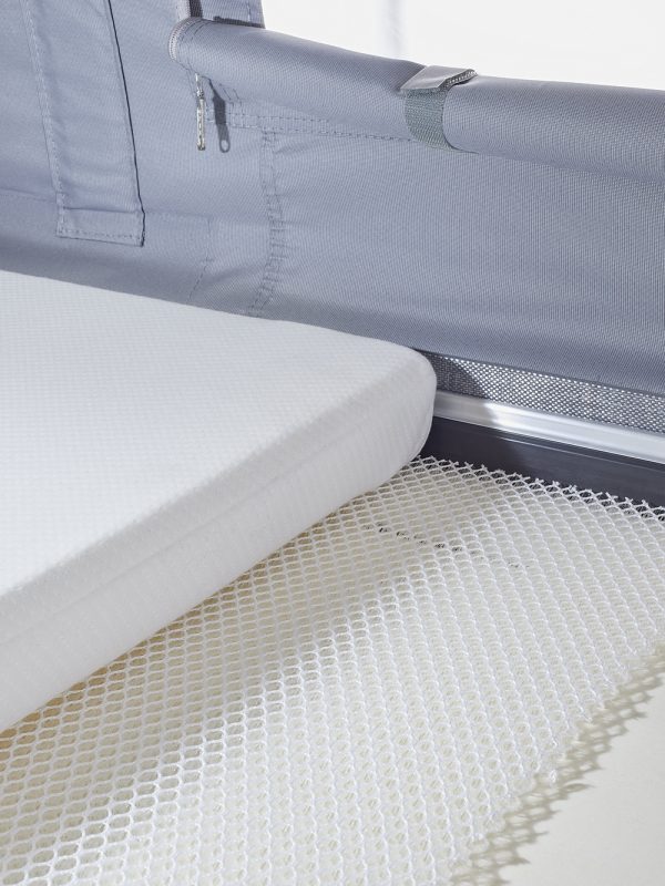 Malibu Van Comfort Schlafbereich mit Matratzenunterlage und Aufstelldach