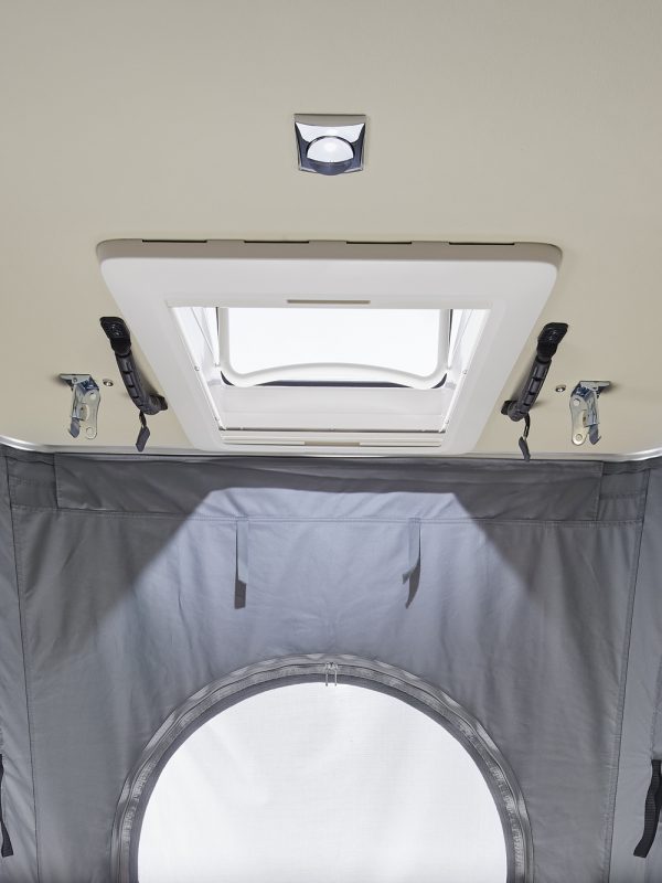 Malibu Van Comfort Aufstelldach mit Dachfenster und Beleuchtung