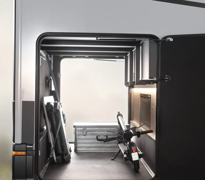 XXL-Heckgarage des Dethleffs Graneo A 6823-2