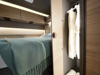 DET_Trend_ACTIVE_I_6877_Kleiderschrank_RET_102125-Screen6