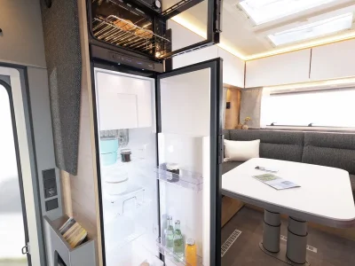 Kühlschrank und Backofen