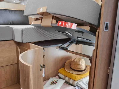 Malibu Comfort Stauraum mit offenem Fach, Hut und Decken