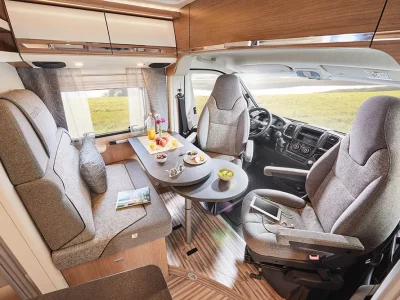 Malibu Compact Sitzgruppe mit integrierten Fahrerhaussitzen und Tisch